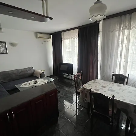 East Spacious And Comfort In The Suburb In