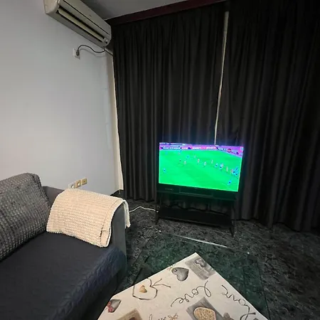 East Spacious And Comfort In The Suburb In Апартамент