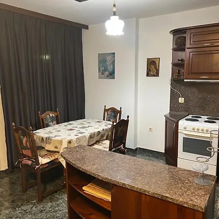 East Spacious And Comfort In The Suburb In Апартамент *