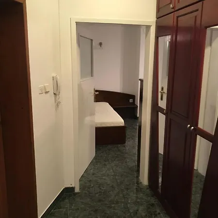 Appartamento East Spacious And Comfort In The Suburb In *