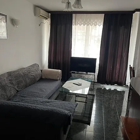East Spacious And Comfort In The Suburb In *