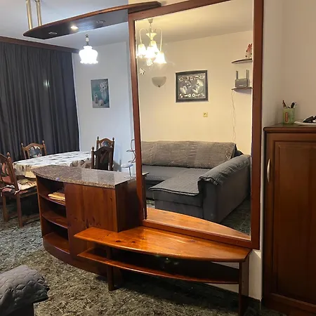 Апартаменты East Spacious And Comfort In The Suburb In *